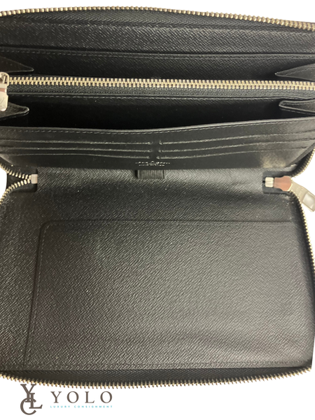 Louis Vuitton Black Epi Leather Zippy Organizer Wallet