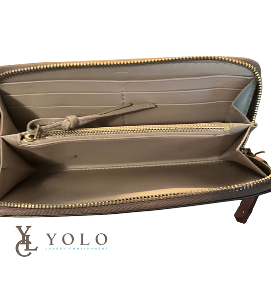 Chloe Leather Pink Zip-Around Long Wallet