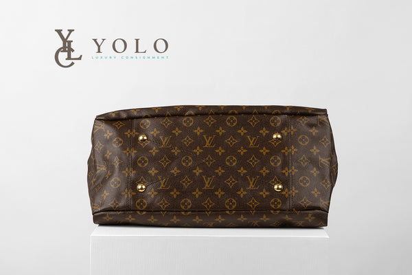 Louis Vuitton Monogram Artsy MM Hobo Bag
