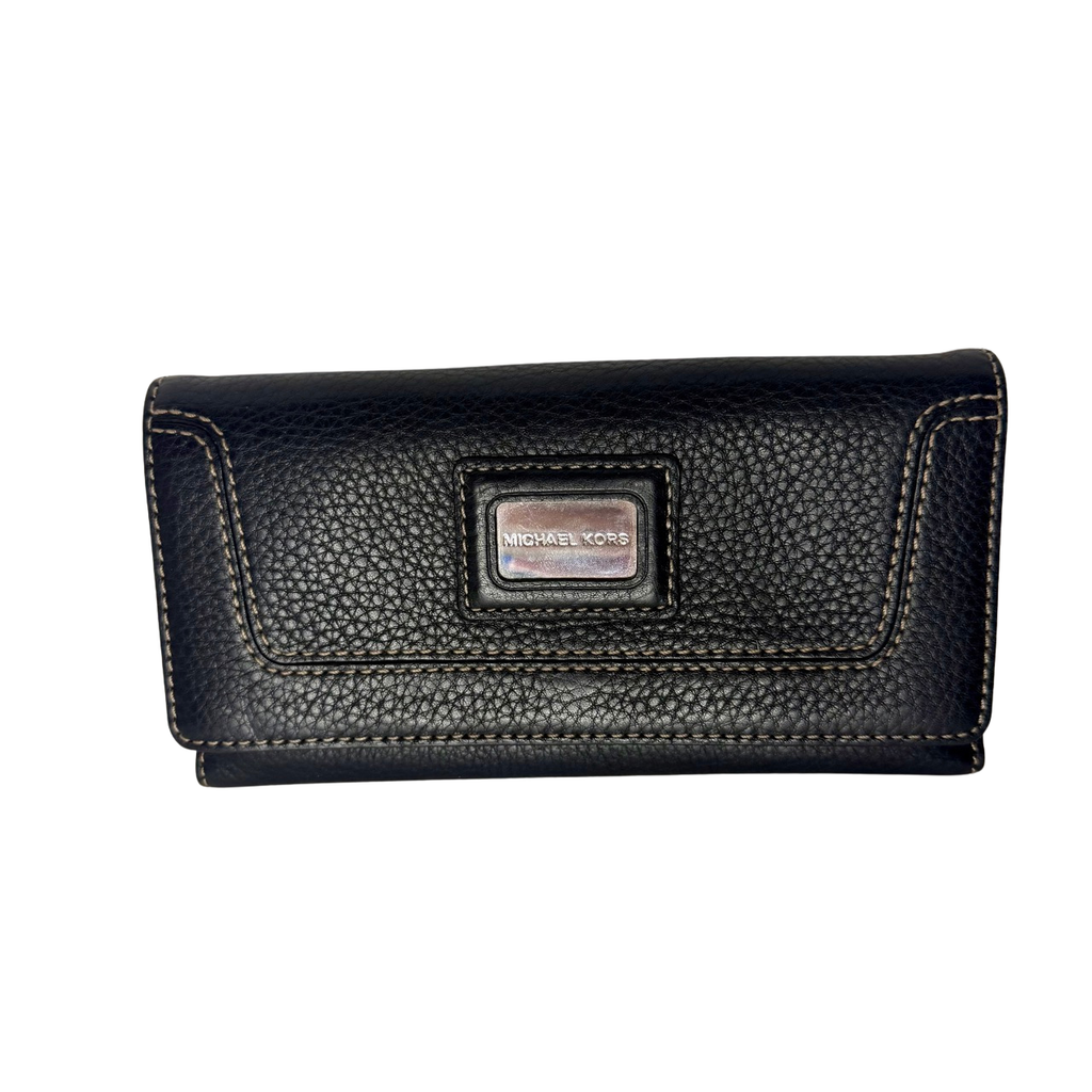 Authentic Pre-Love Michael Kors Brookville Leather Carryall Wallet