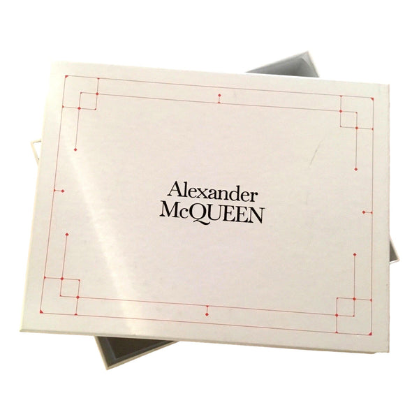Alexander McQueen The Knuckle Silver Metallic Leather Zip Around Crossbody Bag Skull – front view 2