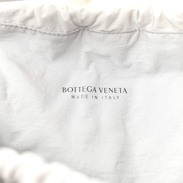 Bottega Veneta The Shell Bag Frost White French Calfskin Shoulder Bag in Frost White, authentic new handbag, image 6