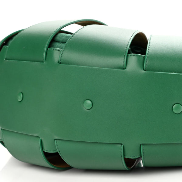 Bottega Veneta The Shell Bag Racing Green French Calfskin Shoulder Bag in Racing Green, authentic new handbag, image 5
