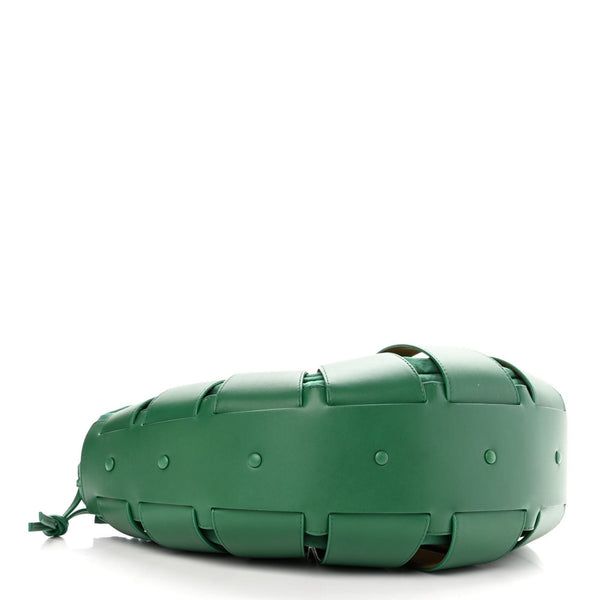 Bottega Veneta The Shell Bag Racing Green French Calfskin Shoulder Bag in Racing Green, authentic new handbag, image 4