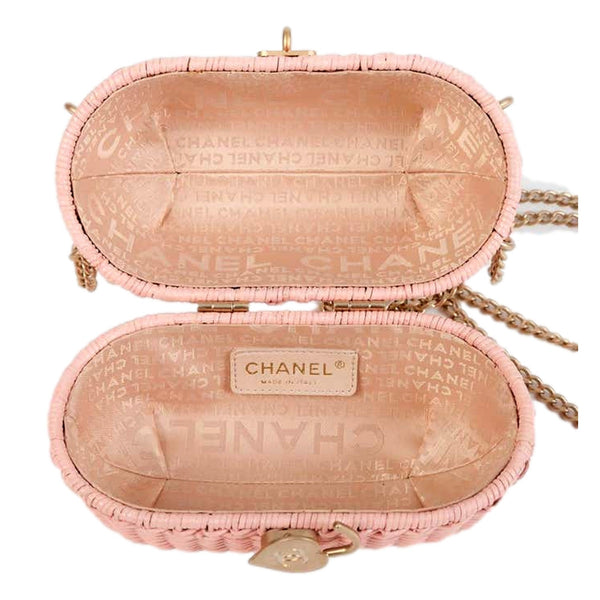 Chanel Pink Rattan Wicker Heart Basket Crossbody Bag Rare 2004 in Baby Pink, authentic pre-loved handbag, image 5