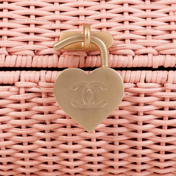 Chanel Pink Rattan Wicker Heart Basket Crossbody Bag Rare 2004 in Baby Pink, authentic pre-loved handbag, image 6