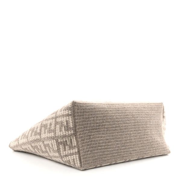 Fendi FF Tortora Gray Knitted Cashmere Wool Large Shopper Tote Bag in Tortora Gray, authentic new handbag, image 4