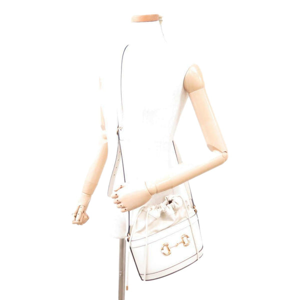 Gucci 1955 Horsebit White Leather Bucket Bag Drawstring Crossbody in White, authentic new handbag, image 6