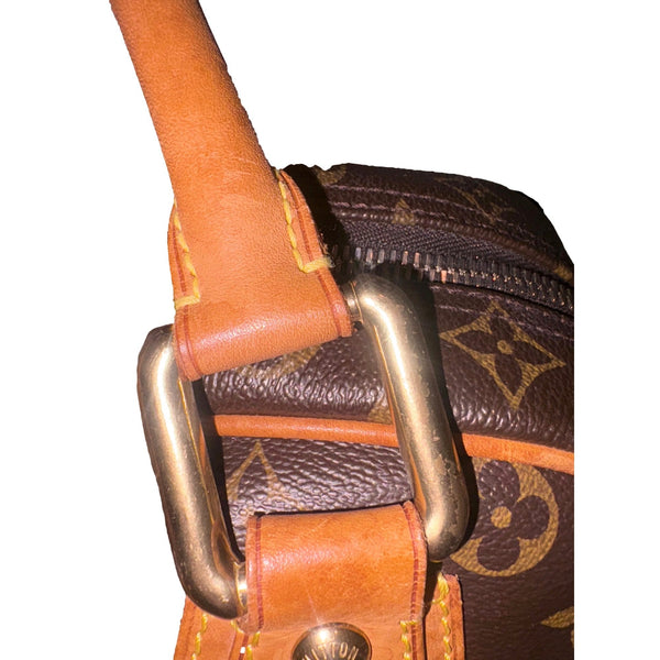 Louis Vuitton Manhattan GM Shoulder Bag in Monogram Canvas with Leather Trim in Red, authentic pre-loved handbag, image 7