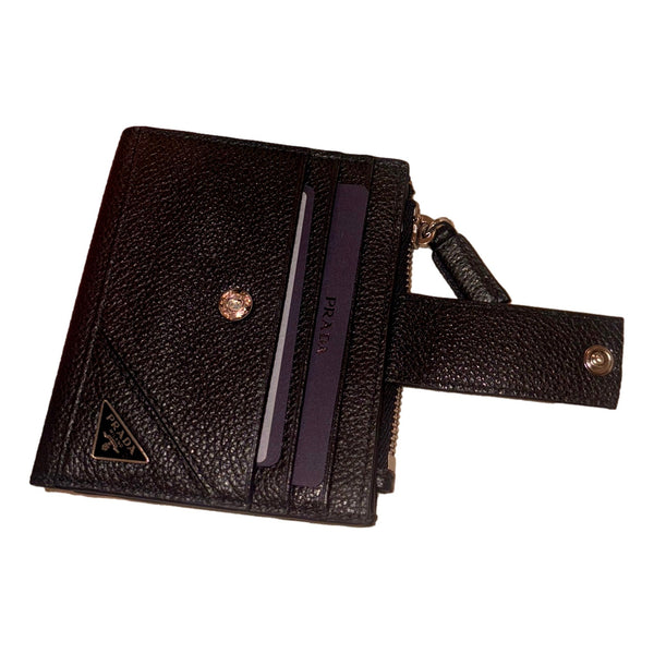 Prada Black Vitello Grain Leather Card Case Bifold Wallet with Zipper Coin Pouch in Black, authentic new wallet, image 8