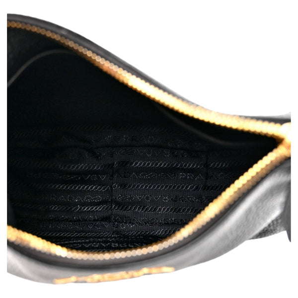 Prada Vitello Phenix Zippered Messenger Hobo Black Leather Shoulder Bag in Black, authentic new handbag, image 4