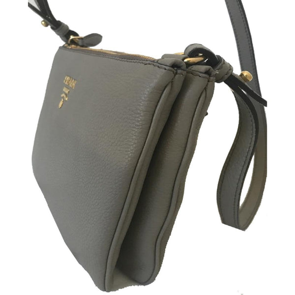 Prada Vitello Phenix Argilla Gray Leather Logo Plaque Crossbody Bag — photo 6